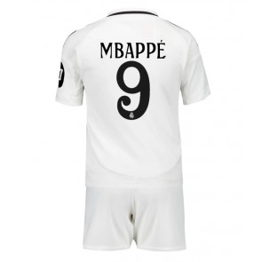 Real Madrid Kylian Mbappe #9 Hjemmebanesæt Børn 2024-25 Kort ærmer (+ korte bukser)